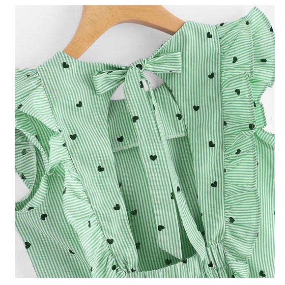 ➕ RESTOCKED Hearts & Stripes Flutter Sleeve Top - Picture 4 of 6